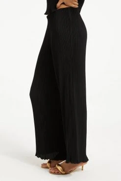 GOOD AMERICAN ALWAYS FITS PLISSÉ WIDE LEG PANTS | BLACK001 Leggings & Pants