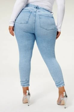 GA-SALE High Waisted GOOD WAIST CROP BROKE DOWN HEM | BLUE856