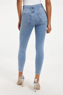 GOOD AMERICAN GOOD WAIST CROP | INDIGO138