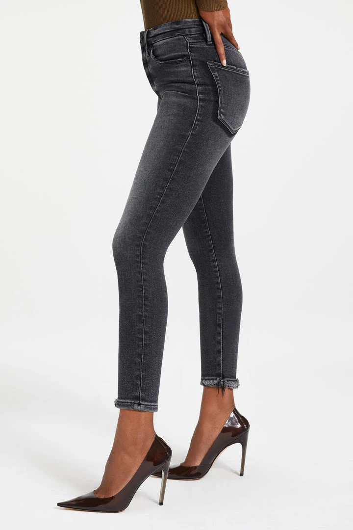 Best Pirce ๐ GOOD AMERICAN GOOD WAIST CROP W/ SHADOW POCK | BLACK263 High Waisted โจ 3 GOOD AMERICAN GOOD WAIST CROP W/ SHADOW POCK | BLACK263 High Waisted