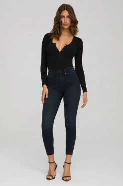 GOOD AMERICAN High Waisted GOOD WAIST CROP RAW HEM | BLUE631