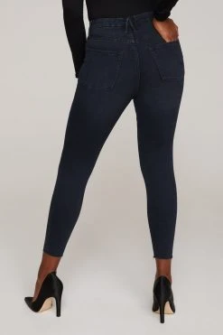 GOOD AMERICAN High Waisted GOOD WAIST CROP RAW HEM | BLUE631