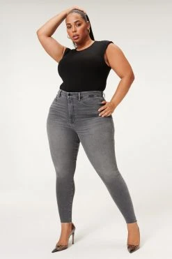 GOOD AMERICAN High Waisted GOOD WAIST CROP | BLACK180