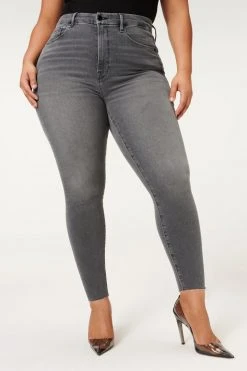 GOOD AMERICAN High Waisted GOOD WAIST CROP | BLACK180