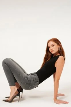 GOOD AMERICAN High Waisted GOOD WAIST CROP | BLACK180