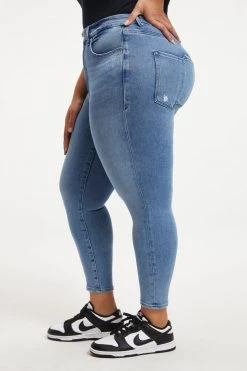 GOOD AMERICAN GOOD WAIST CROP SPLIT POCKETS | INDIGO139 High Waisted