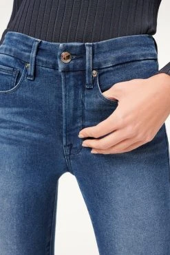 GOOD AMERICAN GOOD WAIST RAW HEM | BLUE867