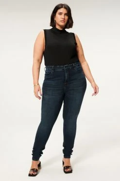 GOOD AMERICAN GOOD WAIST STACKED 33