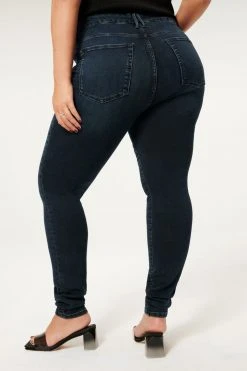 GOOD AMERICAN GOOD WAIST STACKED 33