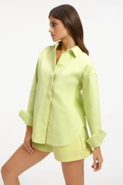 GOOD AMERICAN THE WEEKEND SHIRT | KEY LIME001 Tops