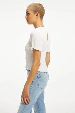 GOOD AMERICAN ALWAYS FITS PLISSÉ TOP | IVORY001