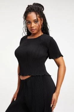 GOOD AMERICAN ALWAYS FITS PLISSÉ TOP | BLACK001 Tops