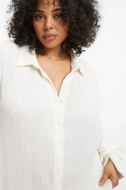 GOOD AMERICAN ALWAYS FITS PLISSÉ SHIRT | IVORY001
