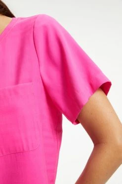 GOOD AMERICAN POCKET TEE | HAWIIAN PINK 001 Tops